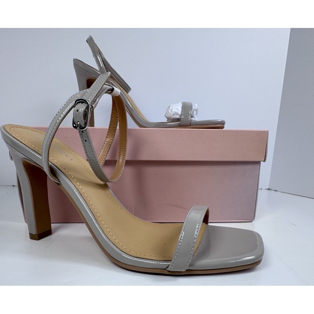 Lisa Vicky 9 Grace Block Heel Sandals Nude Patent NWB Strappy Square Toe Formal